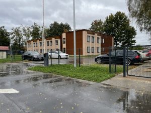 Tõrvandi Papli 2 valminud majutushoone ja ümbrus